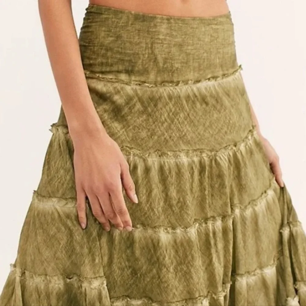 Free People Stuck In A Moment  Maxi Skirt A Line Tiered Ruffle Hem Oregeno S NWT - Picture 8 of 16